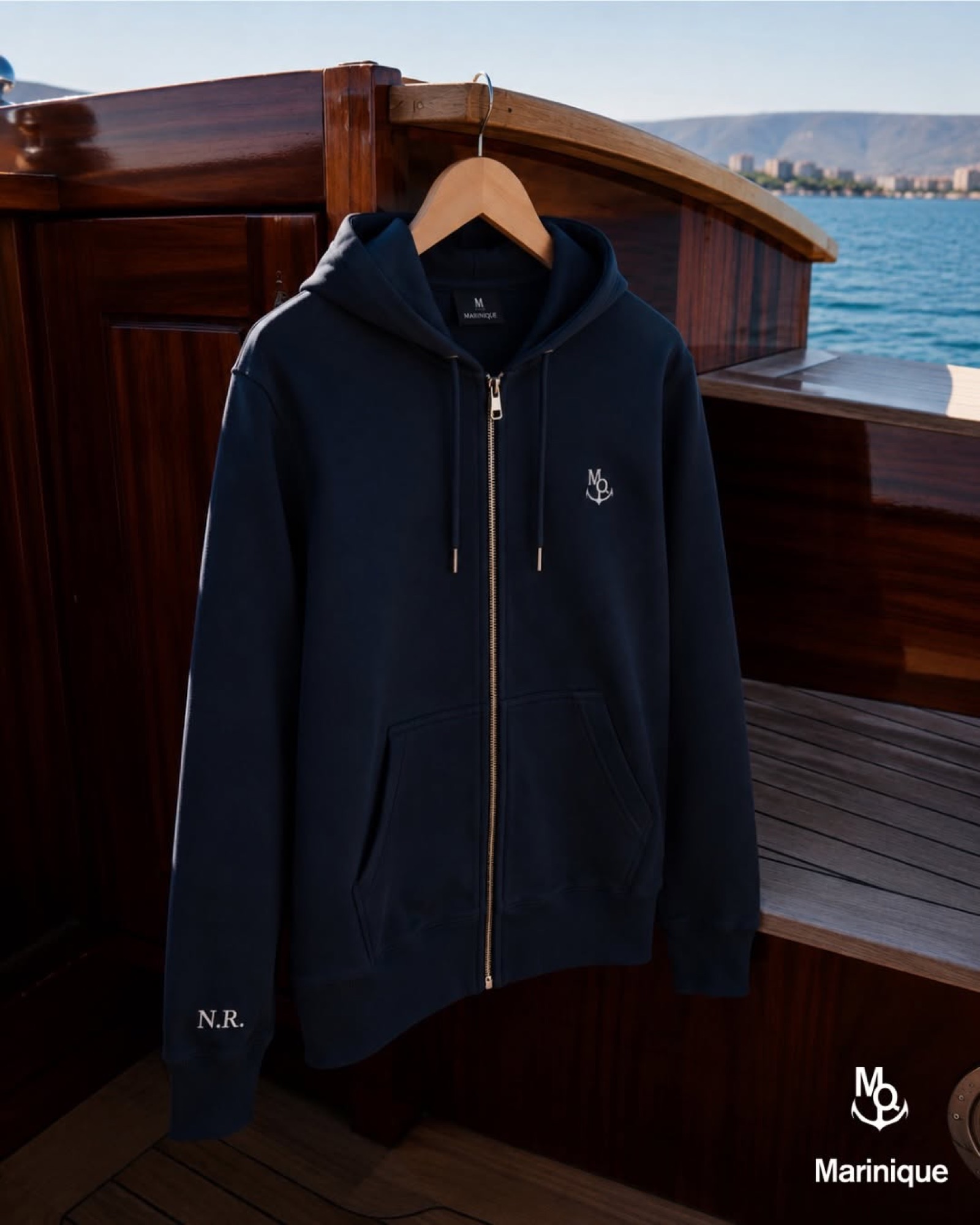 Marinique — personalizowana bluza premium